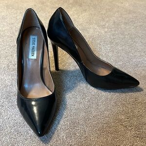 Black Steve Madden stiletto’s - size 8.5